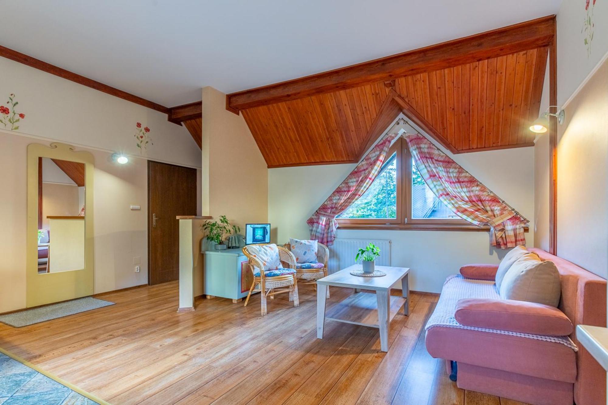 לינה וארוחת בוקר שצ'צ'ירק Family Relax Widoki מראה חיצוני תמונה